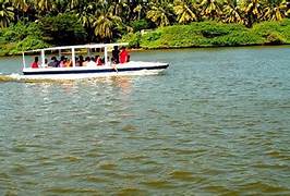 Kayaking Chunnambar Tour